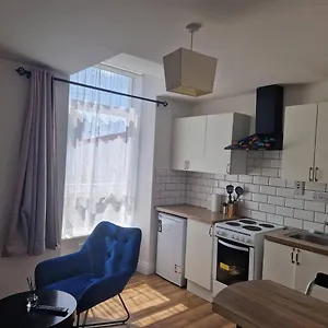 Apartment Beautiful 1-bed In, Cork